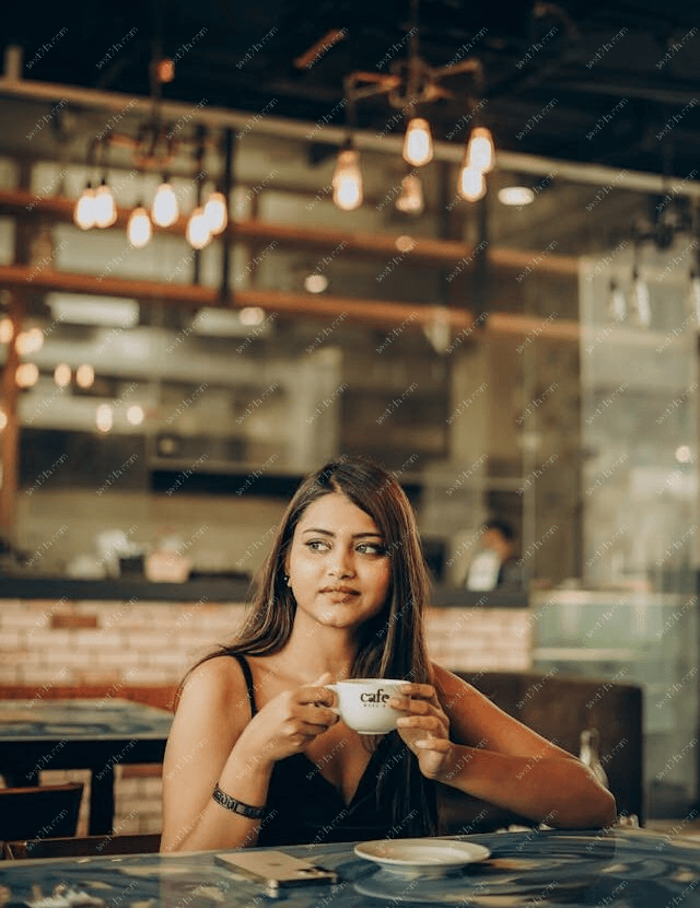 Why You Shouldn’t Share Your Real Number on Dates